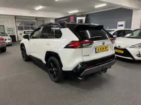 Toyota RAV4 (2019) thumbnail 4