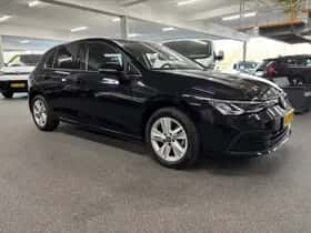 Volkswagen Golf (2021) thumbnail 4