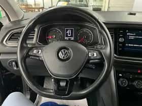 Volkswagen T-Roc (2019) thumbnail 24