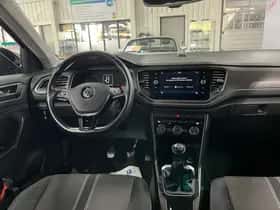 Volkswagen T-Roc (2019) thumbnail 37