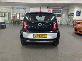 Volkswagen Up! (2016) thumbnail 5