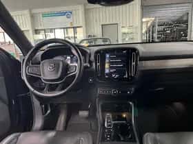 Volvo XC40 (2018) thumbnail 11