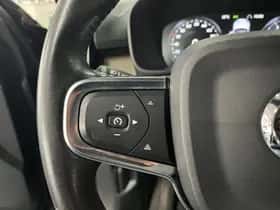 Volvo XC40 (2018) thumbnail 13