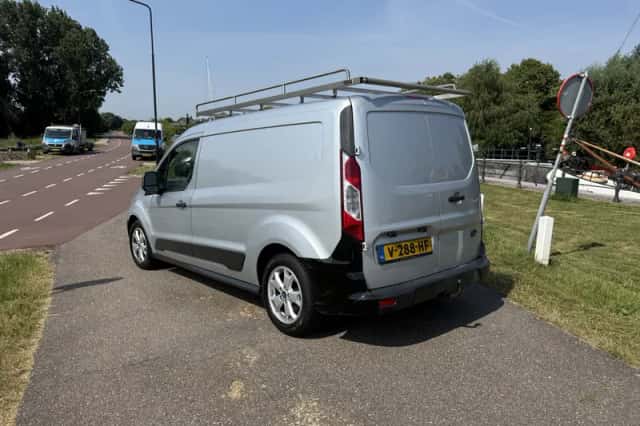 Ford Transit Connect (2017) thumbnail 4