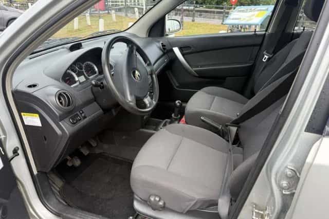 Chevrolet Aveo (2009) thumbnail 6