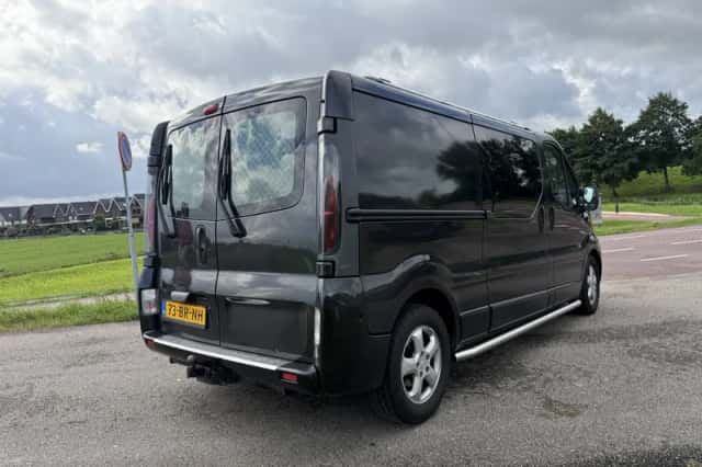 Nissan Primastar (2004) thumbnail 3