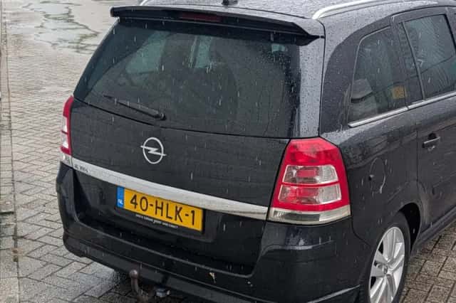 Opel Zafira (2008) thumbnail 6