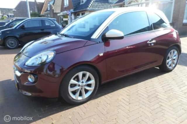 Opel Adam (2015) thumbnail 3