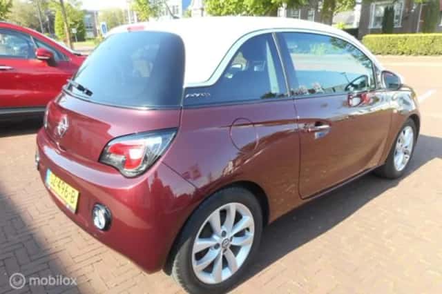 Opel Adam (2015) thumbnail 4