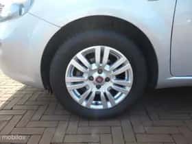 Fiat Punto thumbnail 12