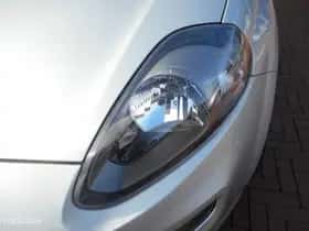 Fiat Punto thumbnail 17