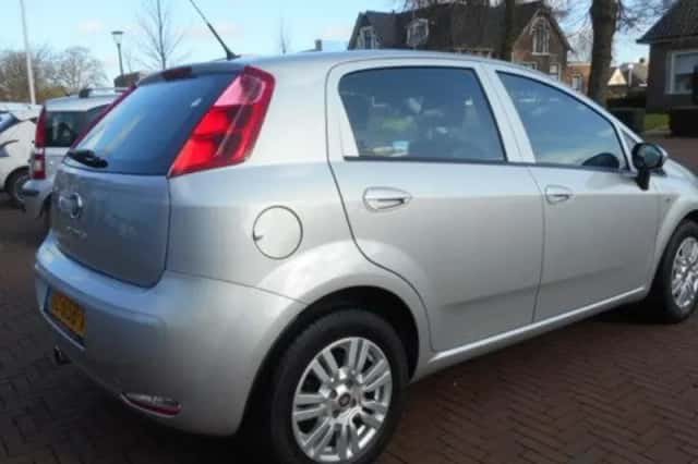 Fiat Punto (2016) thumbnail 4
