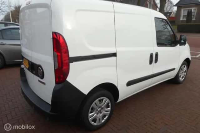 Fiat Doblò (2018) thumbnail 4