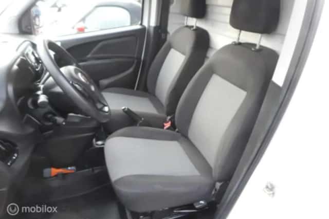 Fiat Doblò (2018) thumbnail 6