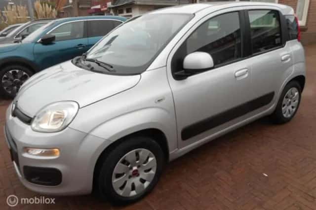 Fiat Panda (2015) thumbnail 4