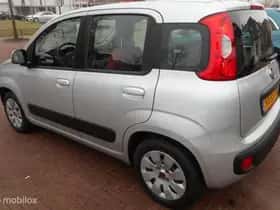 Fiat Panda (2015) thumbnail 5