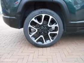 Jeep Compass thumbnail 16