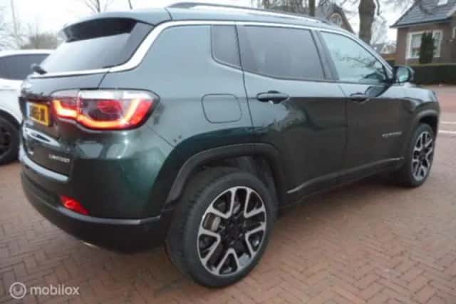 Jeep Compass (2020) thumbnail 4