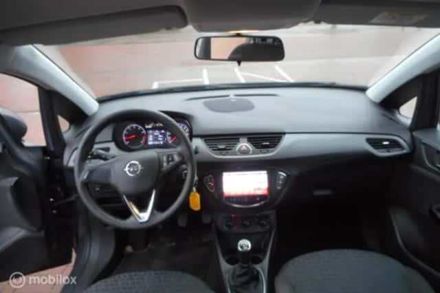 Opel Corsa (2014) thumbnail 2