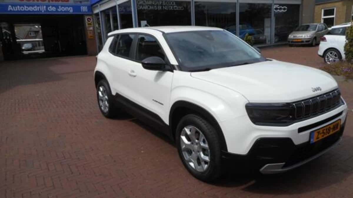 Jeep Avenger — foto 1