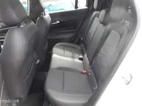 Jeep Avenger (2024) thumbnail 6