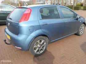 Fiat Punto (2018) thumbnail 4