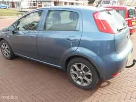 Fiat Punto (2018) thumbnail 5