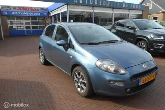 Fiat Punto (2018) thumbnail 1