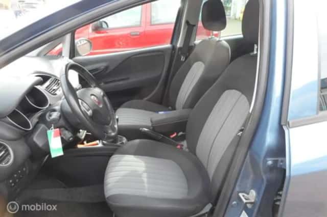 Fiat Punto (2018) thumbnail 6