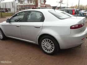Alfa Romeo 159 (2009) thumbnail 5