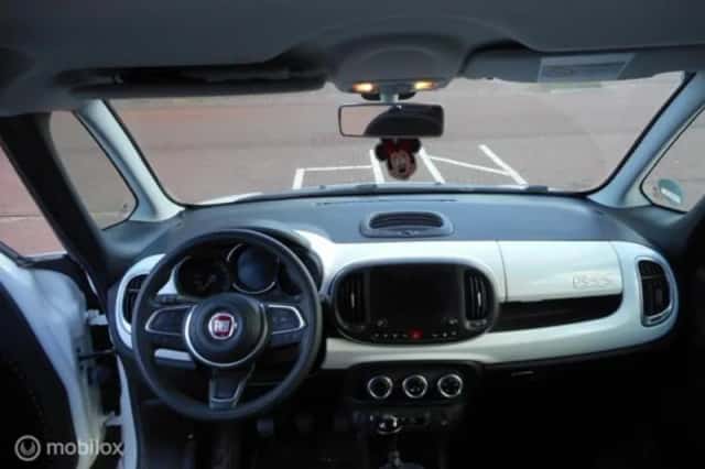 Fiat 500 (2020) thumbnail 2