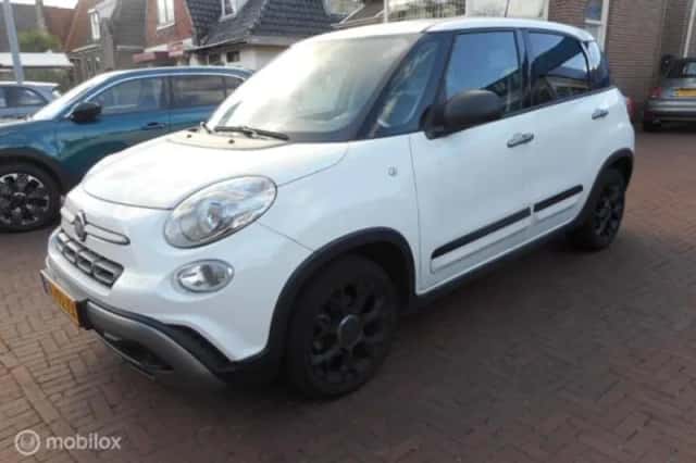 Fiat 500 (2020) thumbnail 3
