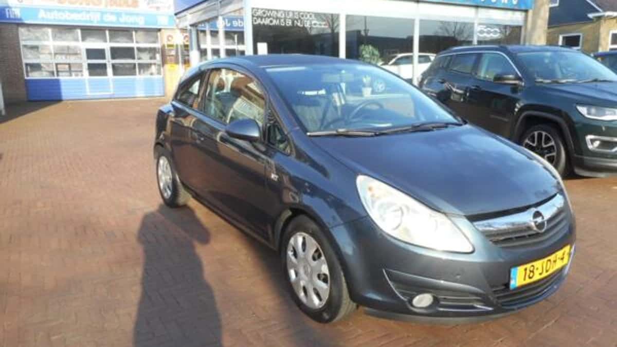 Opel Corsa — foto 1