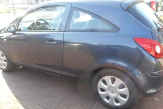 Opel Corsa (2009) thumbnail 5