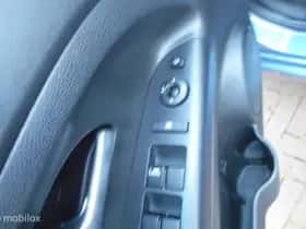 Kia Venga (2013) thumbnail 13