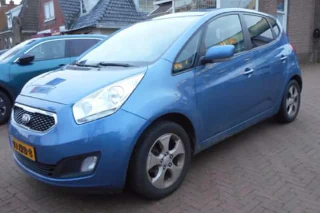 Kia Venga (2013) thumbnail 3