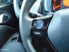 Peugeot 108 (2019) thumbnail 23