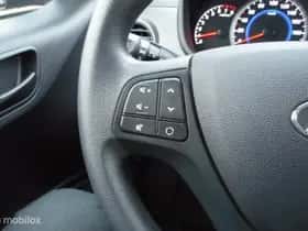 Hyundai i10 (2019) thumbnail 22