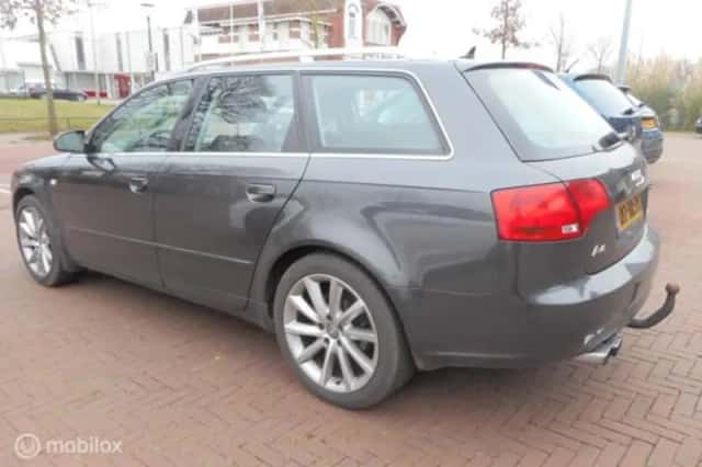 Audi A4 (2007) thumbnail 5