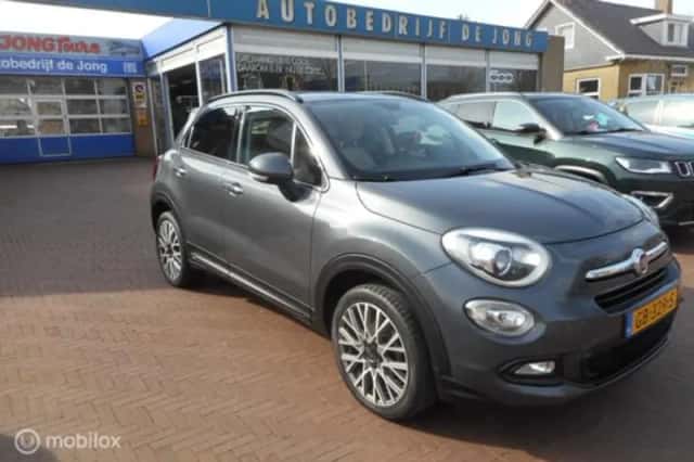 Fiat 500 (2015) thumbnail 1