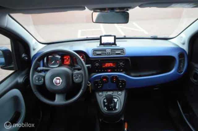 Fiat Panda (2015) thumbnail 2