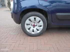 Fiat Panda (2015) thumbnail 16