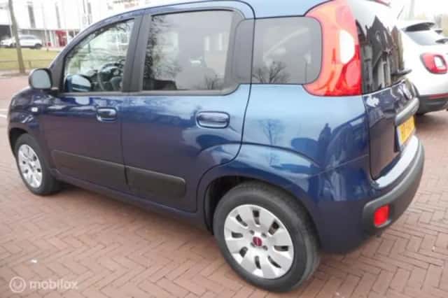 Fiat Panda (2015) thumbnail 5