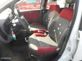 Fiat Panda (2016) thumbnail 6