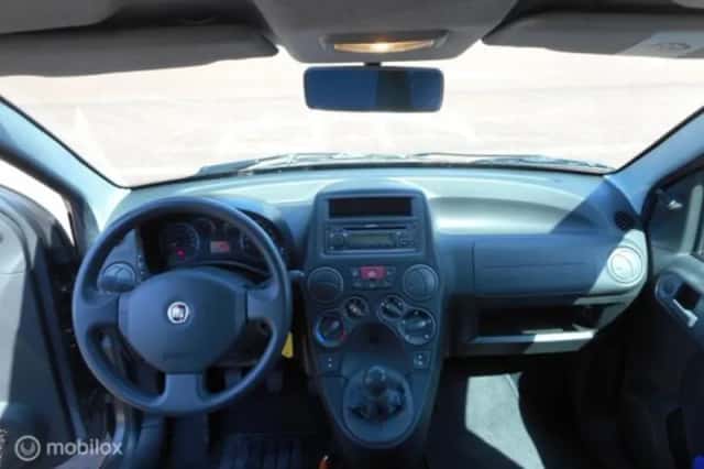 Fiat Panda (2012) thumbnail 3