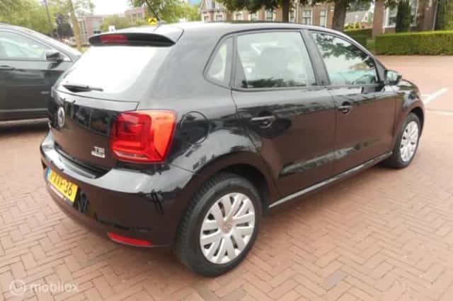 Volkswagen Polo (2014) thumbnail 5