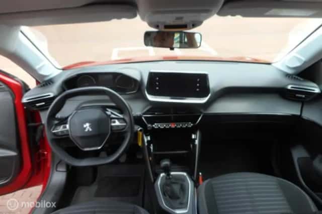 Peugeot 208 (2020) thumbnail 2