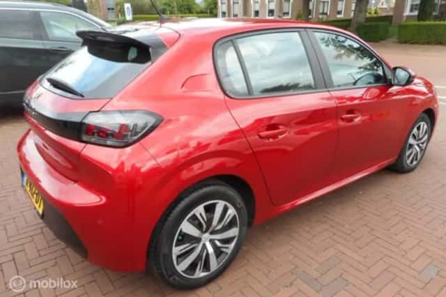 Peugeot 208 (2020) thumbnail 4
