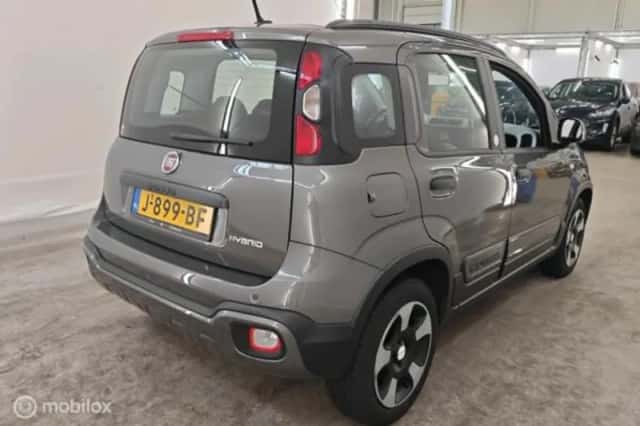 Fiat Panda (2020) thumbnail 2