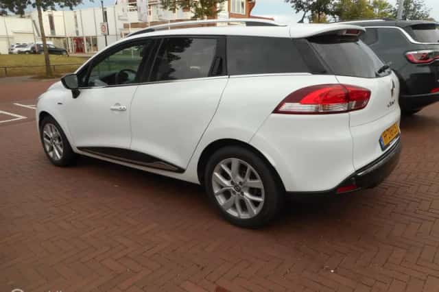 Renault Clio (2020) thumbnail 3